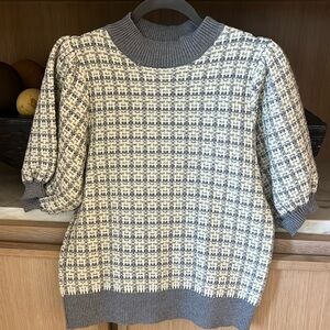 THML shirt sleeve sweater. Size medium.